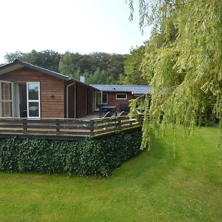 Feriehus Awesome In W/ 3 Bedrooms *