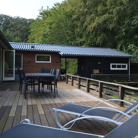 Feriehus Awesome In W/ 3 Bedrooms *